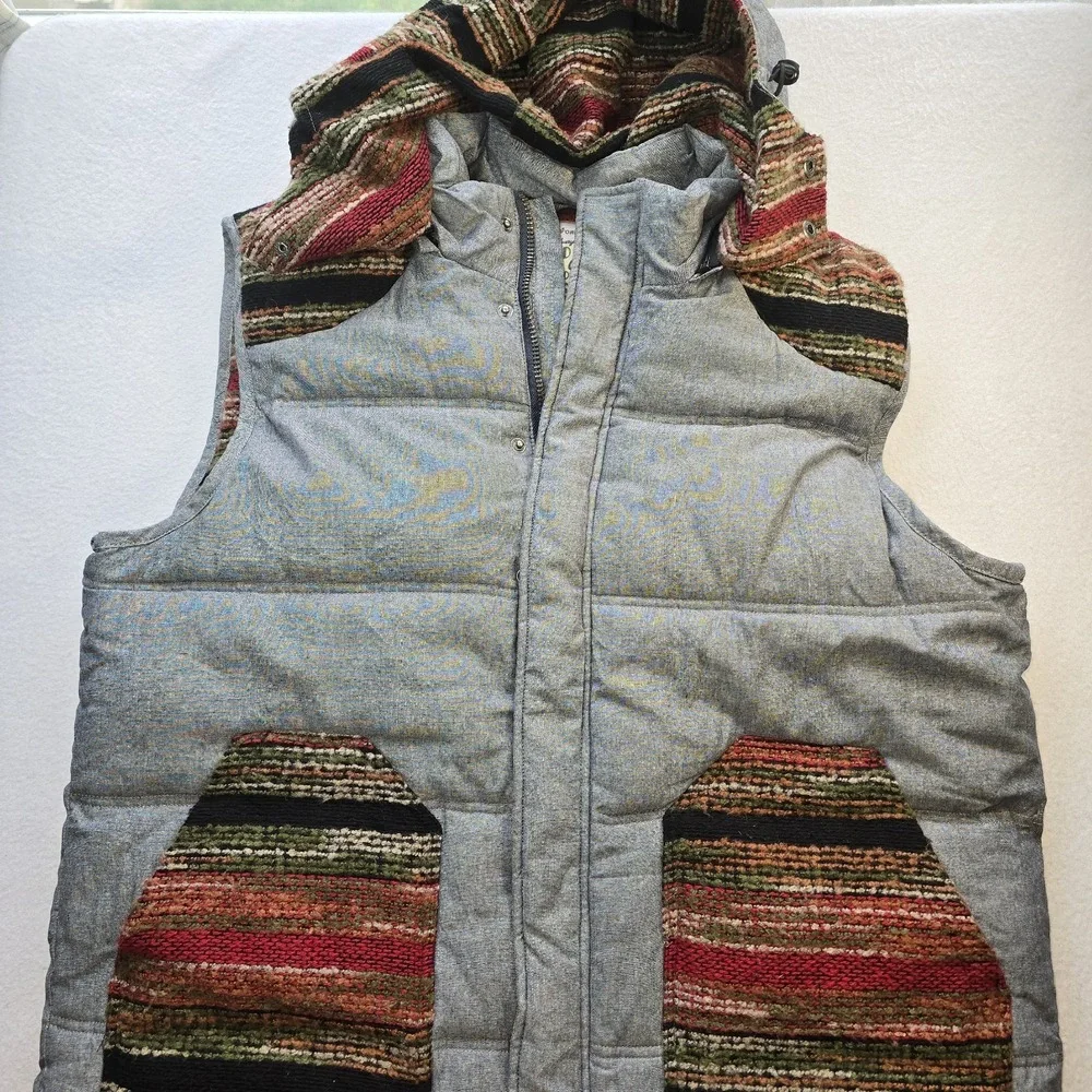 Third & Army Southwestern Hooded Puffer Vest Mens L Gorpcore Aztec Blanket Blue